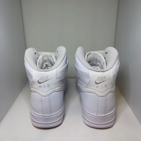 AIR FORCE 1 (HIGH). - Picture 4 of 5